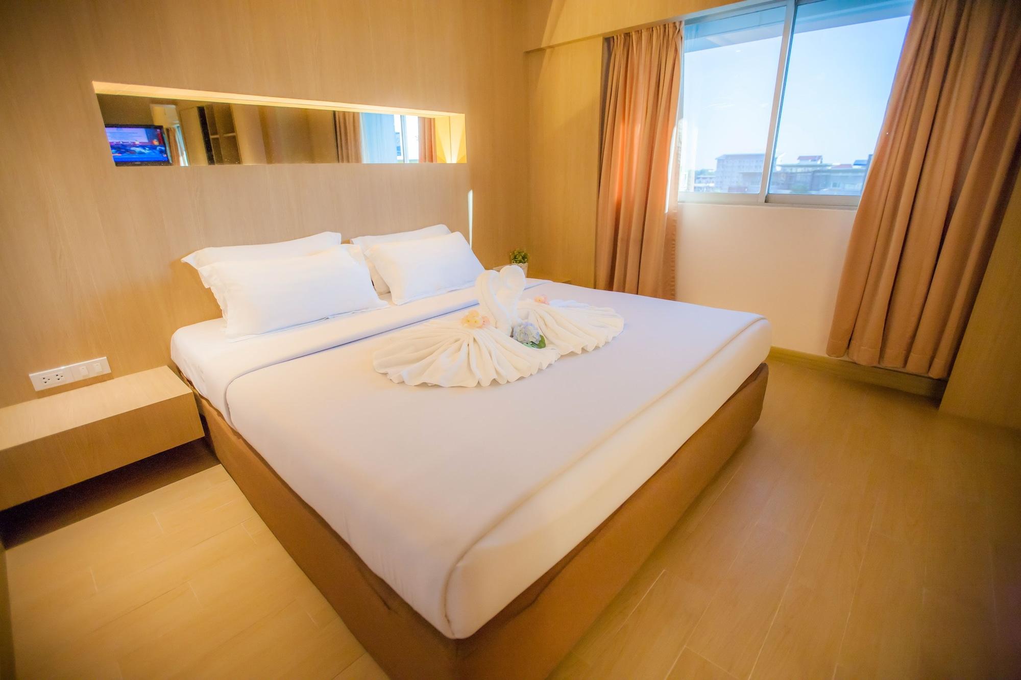 Golden City Rayong Hotel Kültér fotó