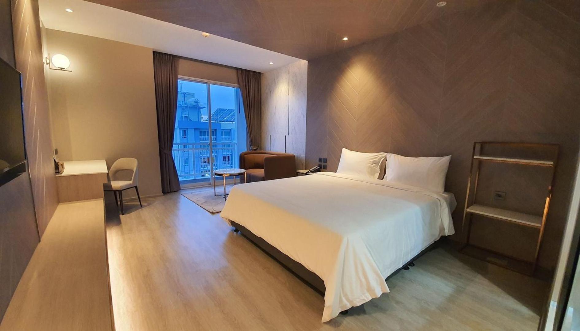 Golden City Rayong Hotel Kültér fotó