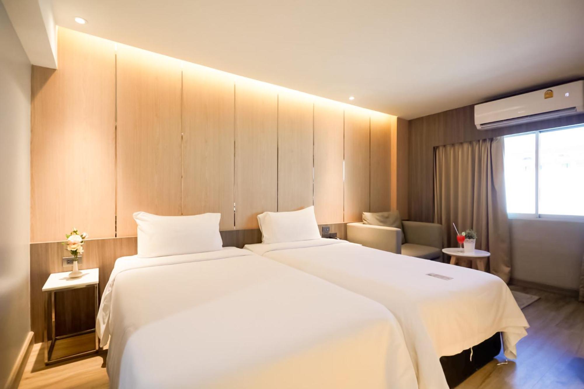 Golden City Rayong Hotel Kültér fotó
