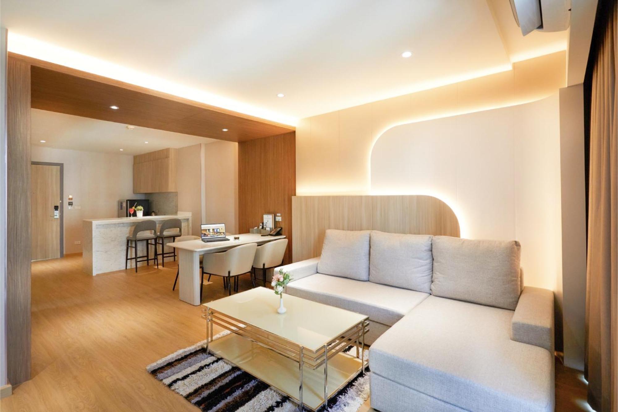 Golden City Rayong Hotel Kültér fotó