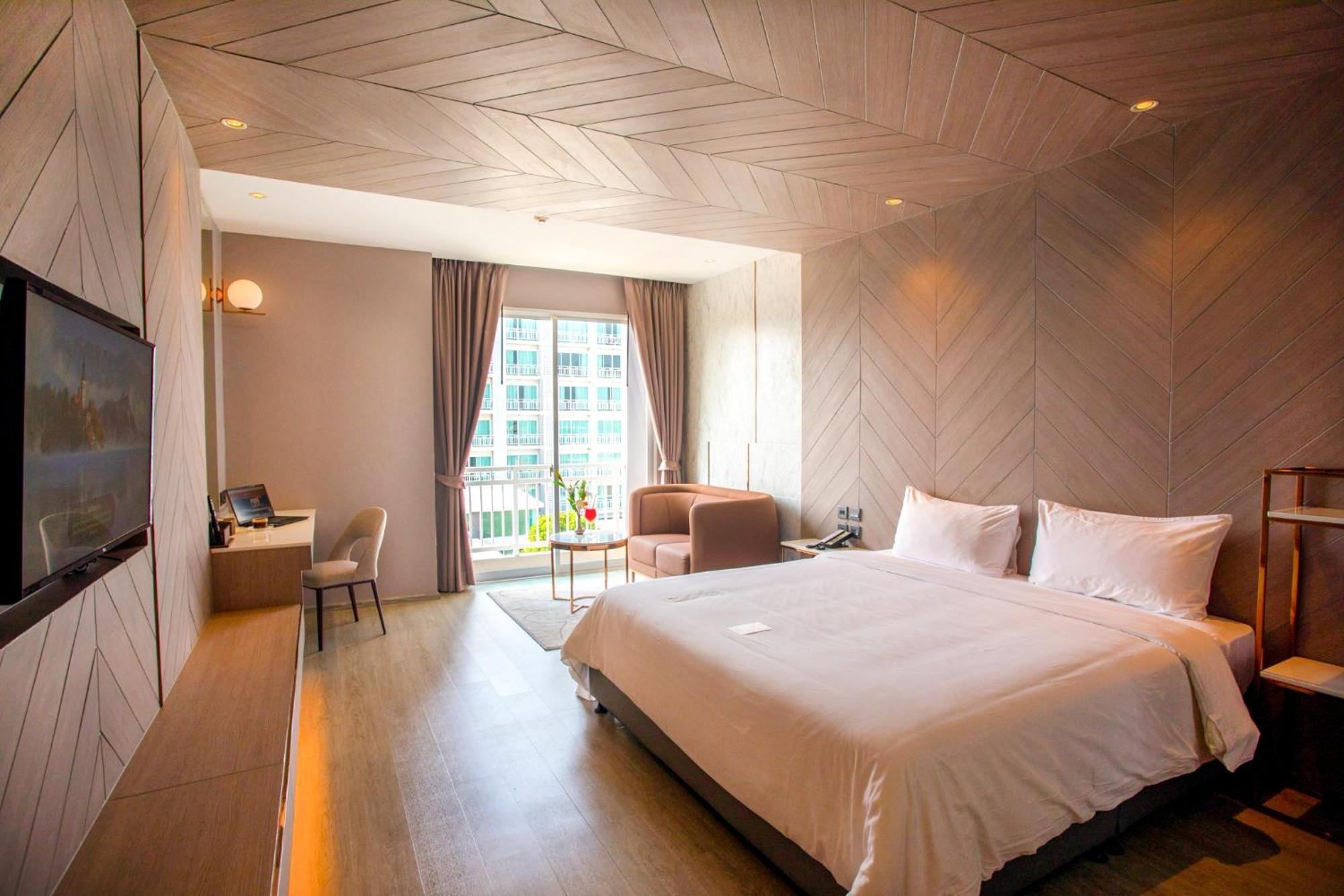 Golden City Rayong Hotel Kültér fotó