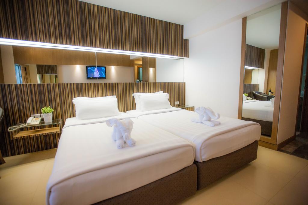 Golden City Rayong Hotel Kültér fotó