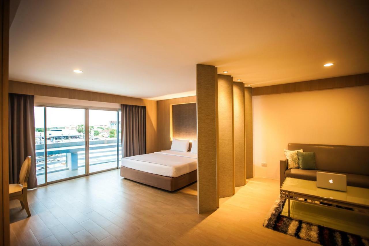 Golden City Rayong Hotel Kültér fotó