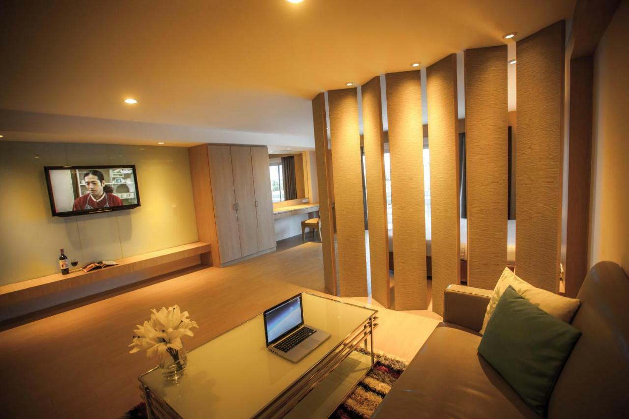 Golden City Rayong Hotel Kültér fotó